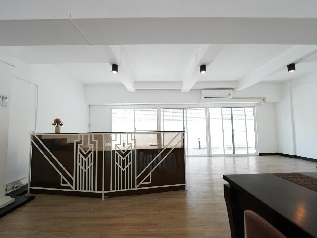 Roomquest It Square Don Mueang Airport Бангкок Экстерьер фото